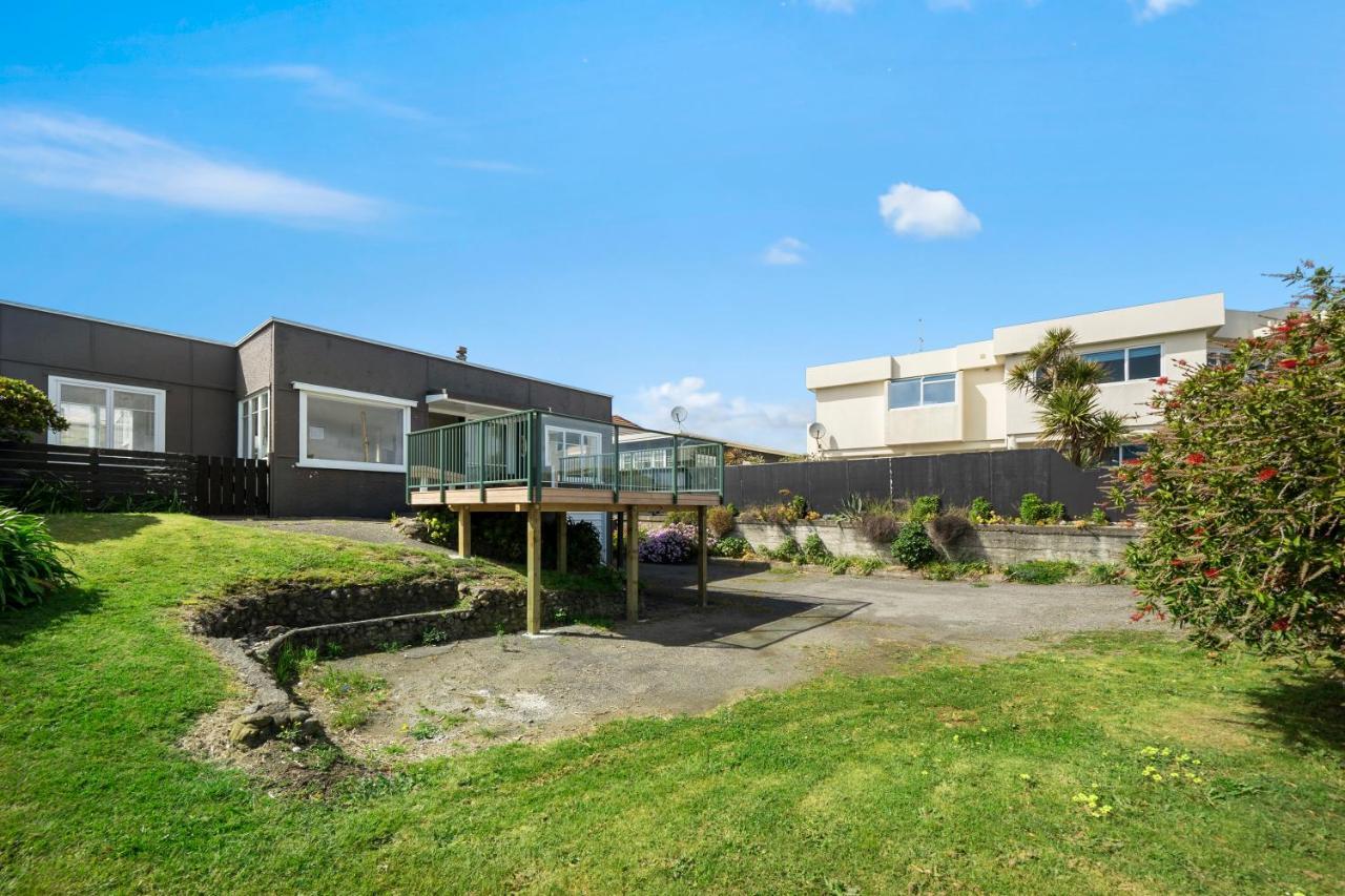 The Green Trout - Paraparaumu Beach Holiday Home المظهر الخارجي الصورة