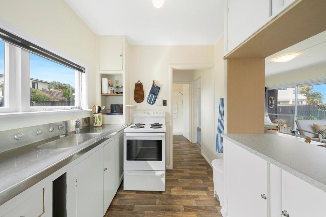 The Green Trout - Paraparaumu Beach Holiday Home المظهر الخارجي الصورة